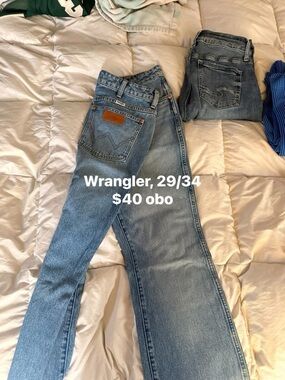 Wrangler Women's Light Blue Bootcut Jeans - High Rise 29/34